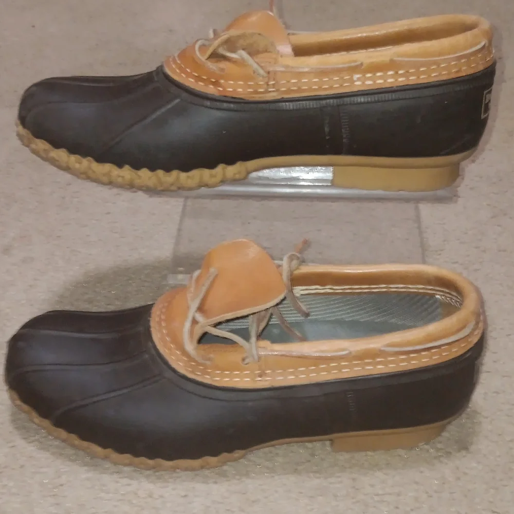 L.L. Bean Black and Tan Rain & Snow Boots - Picture 7 of 11